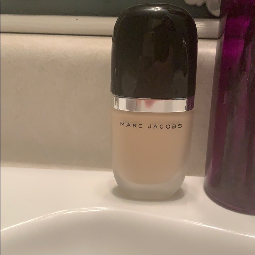 Marc Jacobs genius Gel foundation